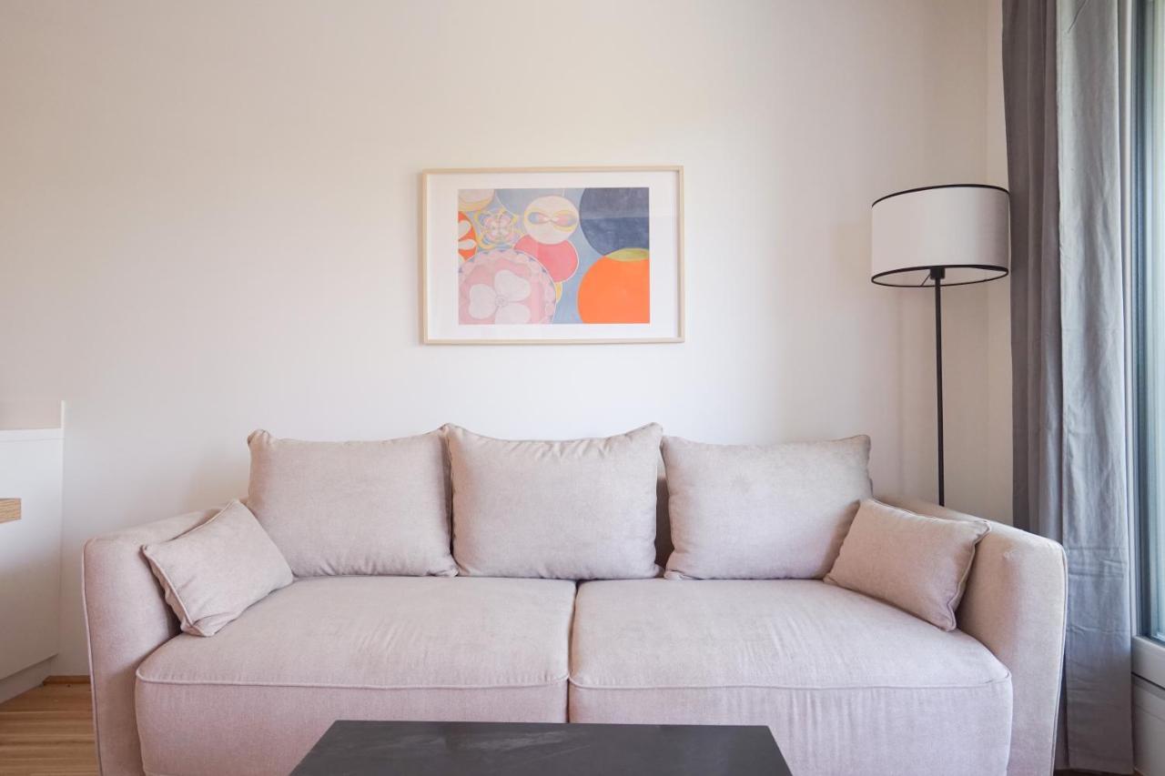 Green Garden Apartment W/.Balcony Near Thermal Spa فيينا المظهر الخارجي الصورة